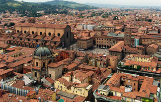 volantinaggio a BOLOGNA città